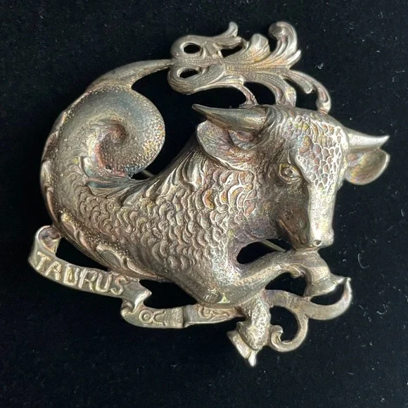 Vintage Sterling Silver Cini Taurus Zodiac Horoscope pin - Picture 2 of 12